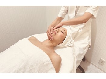 ポーラ ウニクス上里店(POLA)/フェイスラインの引き上げ