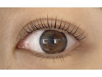 イメロ(imello)/すっぴんでもぱっちり可愛い