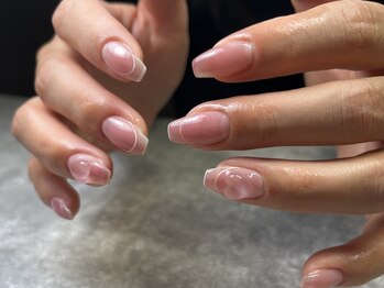 ユミネイル(YUMI NAIL)の写真/カラー種類は800色以上♪ベテランネイリストによるスピーディーな施術と豊富なアートから選べるのが好評◎