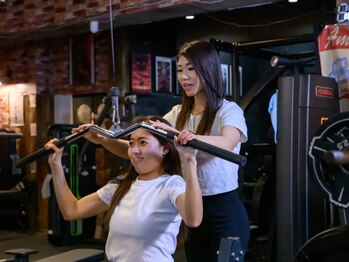 パーソナルトレーニング　EREBOS FITNESSの写真/【年中無休】朝9時～夜21時まで対応◎仕事帰りやお買い物帰りなど、いつでも気軽に通えるから続けやすい！