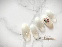 ラグウナ(Laguna)/パールホワイトのグラデーション