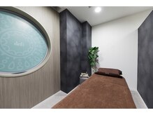 デフィー 神戸三宮店/施術ルームへ移動