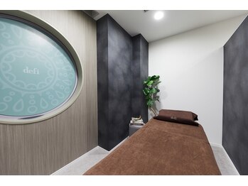 デフィー 神戸三宮店/施術ルームへ移動