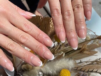 フレンチネイル ¥7400