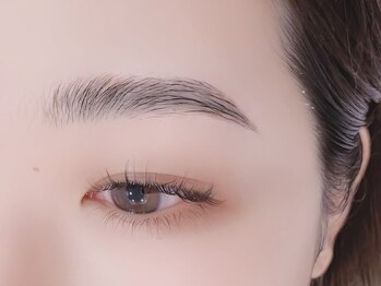 カットインリコ(CUT IN Rico)の写真/ハリウッドブロウで垢抜け美眉に♪メンズも可◎メイクの時短&すっぴん美人に★まつパと同時も◎