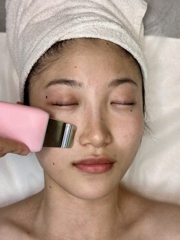 ハーディハーツ(Hardy-Hearts)の写真/《毛穴の黒ずみや詰まりを徹底ケア》超音波洗浄で深部の汚れをオフし、潤い溢れる大人のツヤ肌へ導きます☆