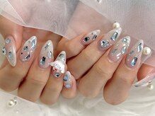 宝石ネイル