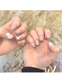 綺麗めニュアンスネイル