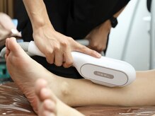 夏でも半ズボンが恥ずかしくない！膝下の脱毛でツルスベ肌に！