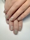 大人の抜け感ベージュネイル