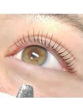 ボス(VOSS)/パリジェンヌの様なまつ毛パーマ