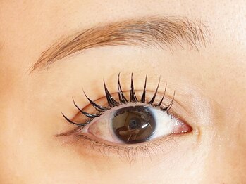 ラグーンアイラッシュ 鳳店(Lagoon eyelash)の写真/特殊技術でモチ◎目に優しく、傷みにくい次世代まつ毛パーマ≪ケラチンラッシュリフト＋美容液≫が人気！