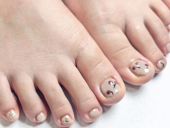 さくらんぼニュアンスネイル