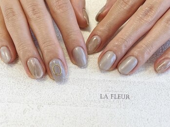 ラ フルール(La Fleur)/ニュアンスネイル