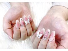 リーヴェ(Riebe)/チークネイル