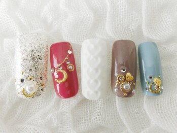 ネイリシャス(NAILICIOUS)/ホワイトニットで優しい印象