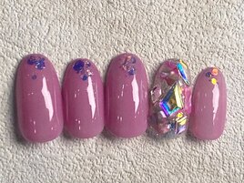 シェルビジュー埋めネイル