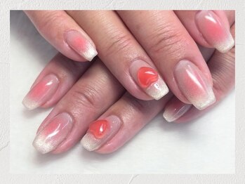 クリスタルネイル/ニュアンスもお任せください