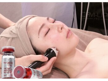 オキシー グレイス 黒崎店(OXY Grace)の写真/【渡韓なしで脂肪分解！韓国最新美容レッドショット◎】脂肪を分解しリフトアップ憧れの小顔をGET☆