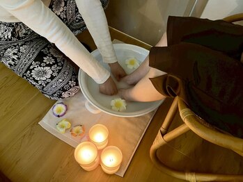 LUPINUS THAI BODY THERAPY/足湯で至福のお時間を。