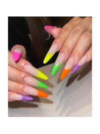カラフルフレンチネイル