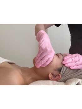 ホウレイ線・たるみ改善！予防ケア