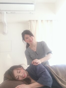 アムリタ ラボラトリー/背骨リメイク　整体姿勢矯正改善