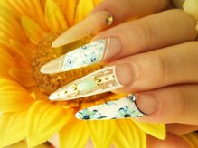カラーズ 浜松店(colors)/爽やかカラーの花柄×シースルー