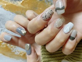 ちぐはぐニュアンスネイル