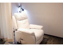 パーチェスガールズ(Pace-se Girls)/ふかふかのチェアでリラックス♪