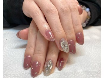 アイラッシュアンドネイル ブルーミン(Bloomin)/ストーンアート