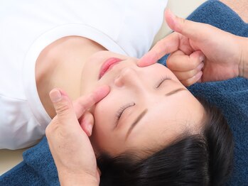 いきいき回復院/顔のゆがみ検査、施術で改善