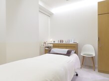 ザザ アイラッシュ 神楽坂(ZA/ZA Eyelash)の雰囲気（完全個室の空間でゆったりと寛ぎながら施術をお受けいただけます）