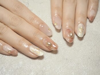 B's amor 大府店 Nail design