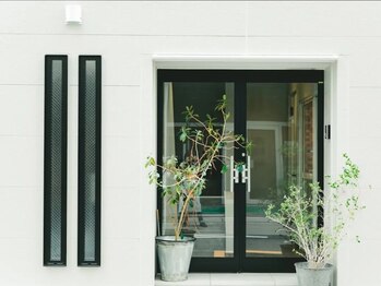 レボン(rebon)の写真/ケミカルなものは一切なし！天然成分にこだわっています◎思わず触れたくなるお肌を体感しませんか！？