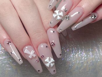 クイーンズビューティーサロン 新宿本店(Queen's beauty salon)の写真/「きれいに伸ばしていたのに、折れてしまった」「他の爪と長さを合わせたい」そんなお悩みをお持ちの方に♪