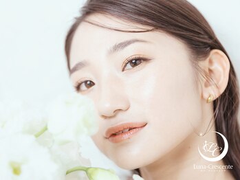 ルナ クレッシェンテ(Luna Crescente)の写真/骨格に合わせた美眉毛スタイリングで垢抜け顔に♪毎日のメイク時短にも◎まつげとセットのお得なクーポン有
