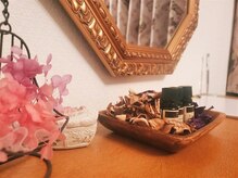 ドレッサー周りの小物にもこだわっております♪
