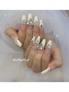 うるつやホワイトグラデネイル