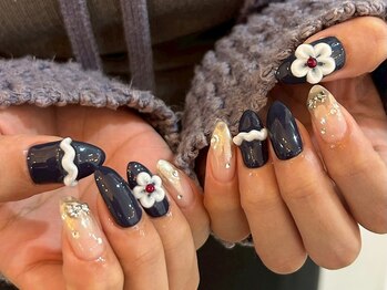 ジェミーネイル シンジュク(Jemiy nail shinjuku)/【Miku】ネイビー3D花¥10240