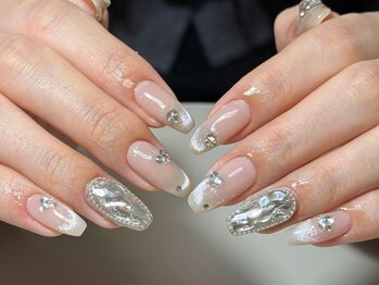 ビビアン(Vivian)/ワンホン持ち込みネイル