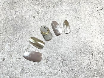 アンドエミニー エン ラボーテ(& EMINY 艶 la beaute)/【ニュアンスアート】