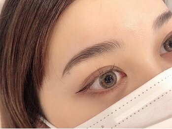 アイドット(EYE.)の写真/眉毛のクセを取る眉毛パーマで自然な美眉へ◆ハリウッドブロウリフト￥6980◆ポイントブロウリフト￥6050