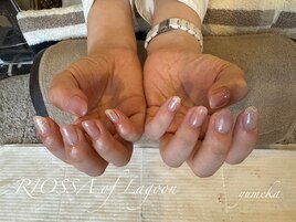 大人シンプルネイル