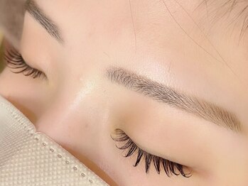 アイエク(iEQ)の写真/【口コミ必見】目の形や理想に合わせてまつげをデザイン♪魅力を引き出すまつ毛パーマ|まつエク☆眉毛も♪