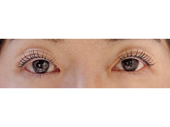 グロウウィング アイ(GLOWing eye)/根本からしっかりカール