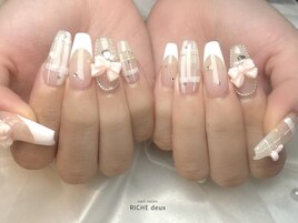 ガーリーチェックネイル