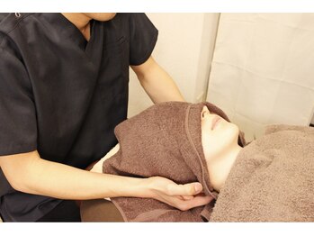 ココカラ(cocokara)/首のほぐし