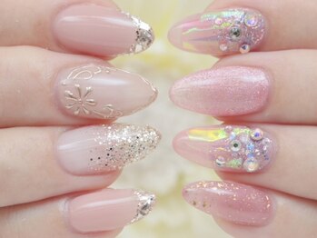 ネイルサロン ドゥ(Nail Salon Doux)の写真/心斎橋/四ツ橋駅 徒歩3分☆初回も2回目以降もHANDワンカラー/ラメグラはオフ込¥3900!FOOTはオフ込み¥4000~!