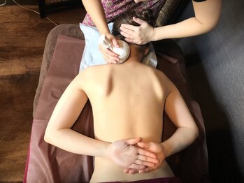 フェイバリットスパ(Favorite Spa)/ハーブボールトリートメント